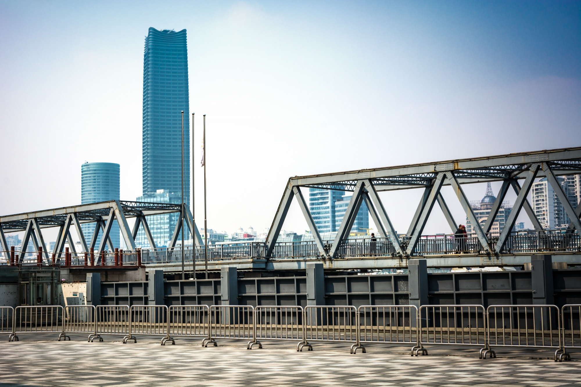 Why Production Capacity Is a Critical Factor in Large-Scale Steel Structure Projects