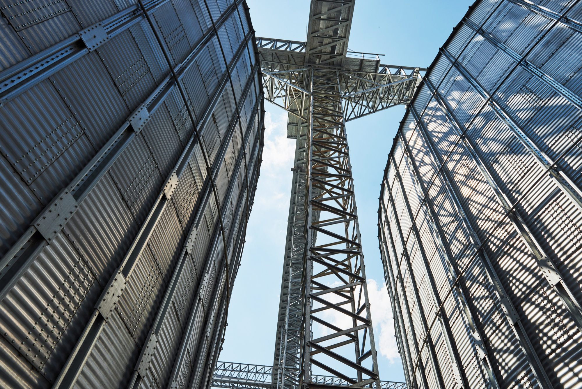Quality Standards and Certification Processes in Structural Steel Production for Industrial Buildings